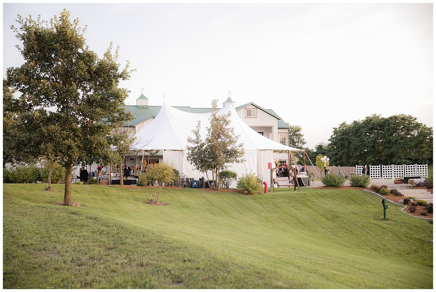 chicago-wedding-photographer-tacs-stables_0039.jpg