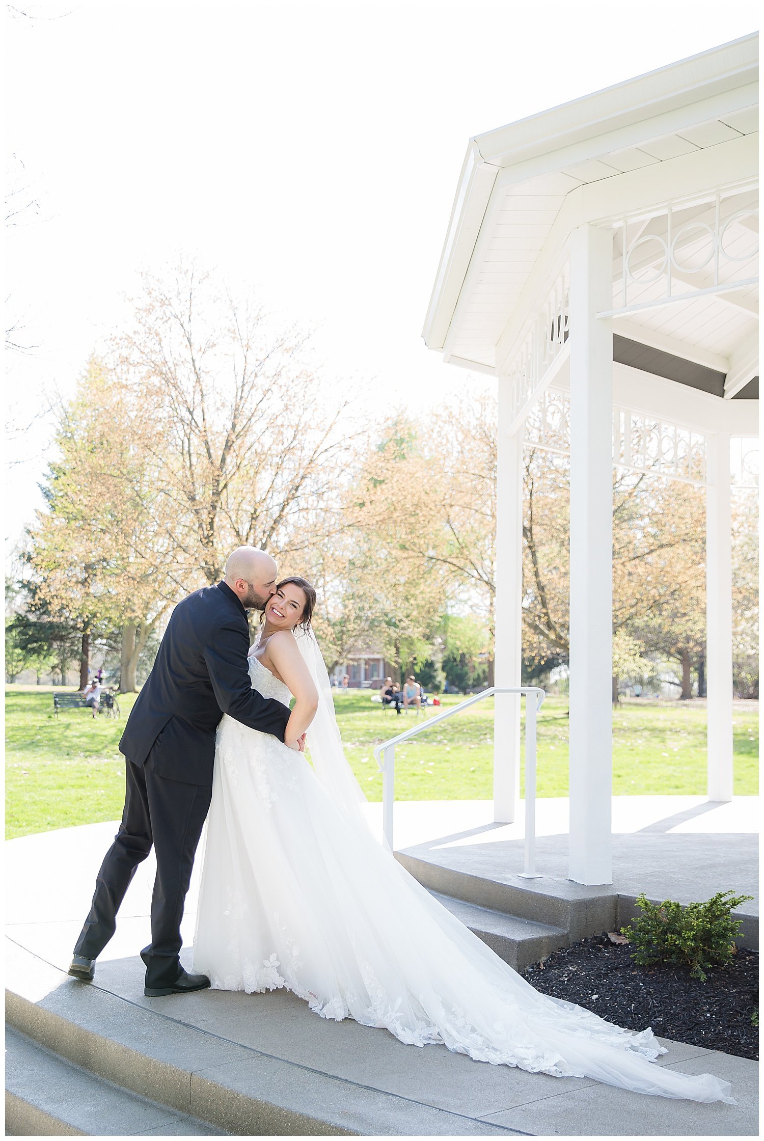 goodale park gazebo wedding photo