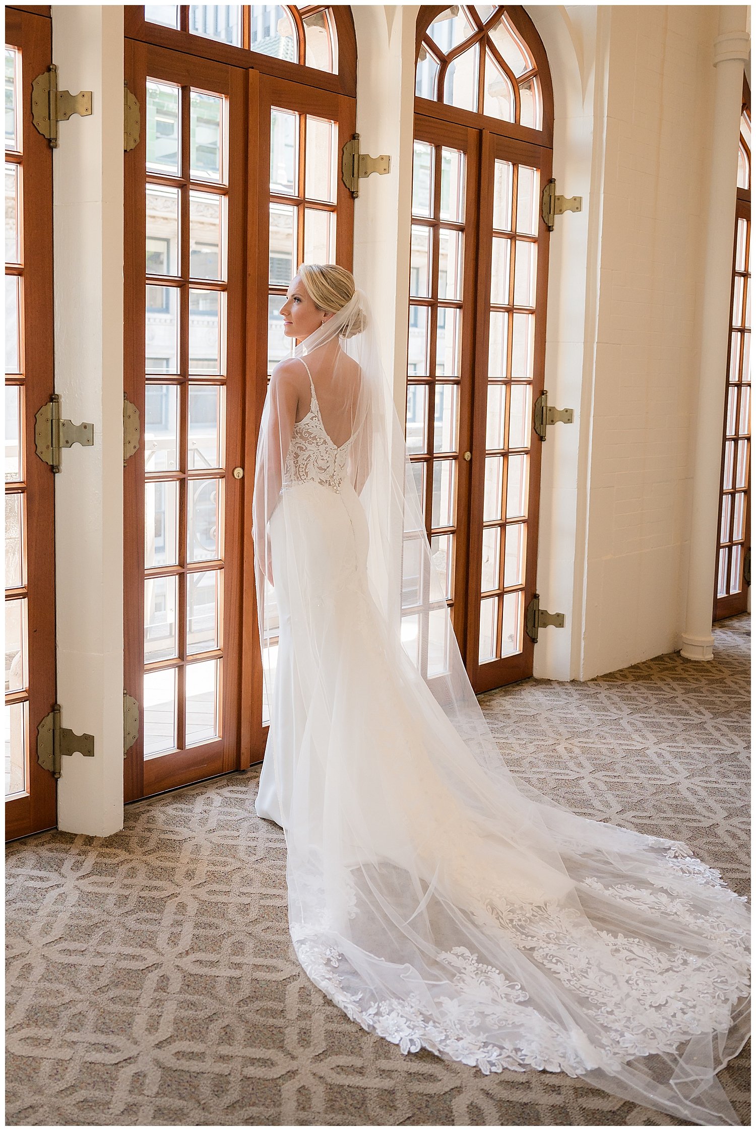 university club of chicago rooftop wedding photo of bride