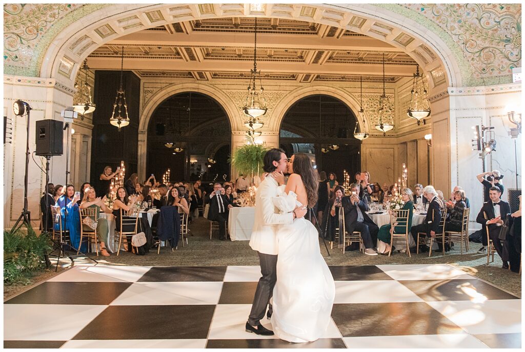 jewish-wedding-at-the-chicago-cultural-center-chicago-wedding-photography