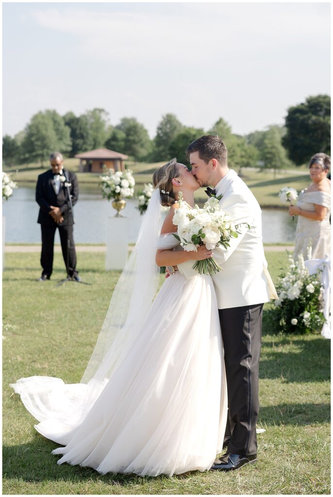 Club at Corazon Dublin Ohio Italian wedding ceremony outside on lawn